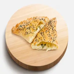 فطيرة جبن قشقوان